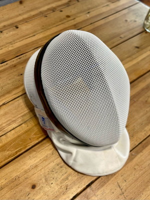 Fencing mask children's used in excellent condition
