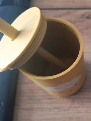 Cloud Learning Cup with Silicone Straw like new
