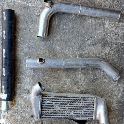 Intercooler with pipes used for 250-300 hp output