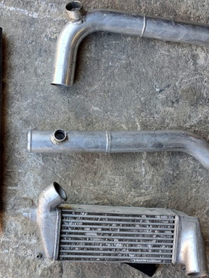 Intercooler with pipes used for 250-300 hp output
