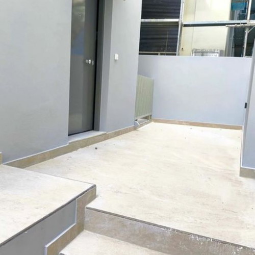 Διαμέρισμα 46τμ ανακαινισμένο 2026 με ιδιωτική αυλή στο Παλαιό Φάληρο