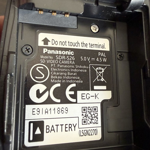 Panasonic SDR-S26 video camera with 70x optical zoom