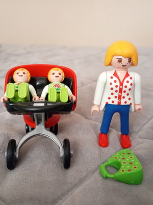 Playmobil μαμά με δίδυμα σετ πλήρες σαν καινούργιο