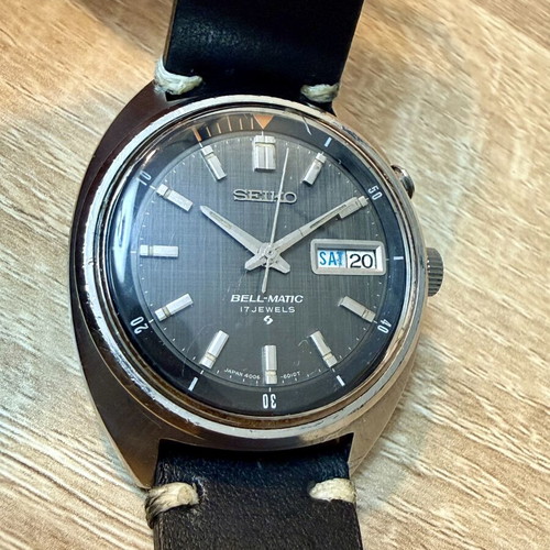 Seiko Bellmatic 4006-6010 vintage wristwatch used, grey dial