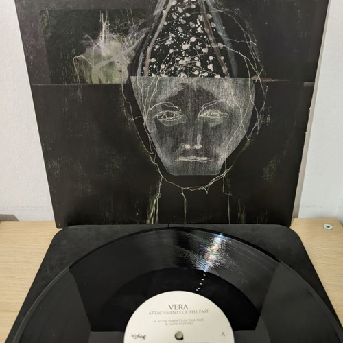 Vera Attachments Of The Past vinyl record used, electronic