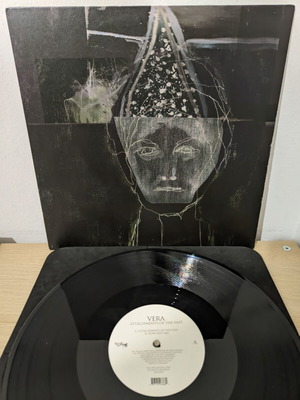 Vera Attachments Of The Past vinyl record used, electronic
