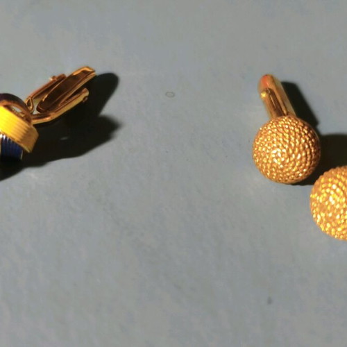 Vintage men's cufflinks set of 2 pairs like new, blue and gold tone