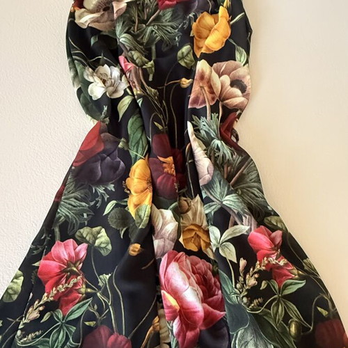 Floral Mini Dress like new, sizes XS/S with belt loops