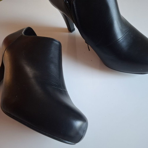 Ankle boots new, black, size 41, Spanish brand Maripaz