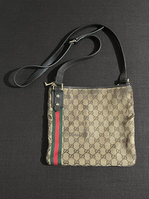 Gucci GG Sherry Line 144388 crossbody bag used
