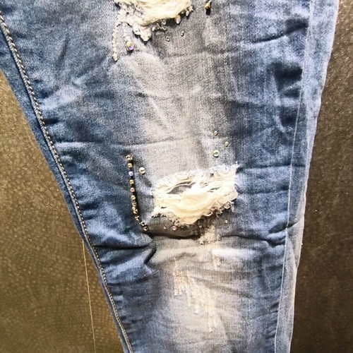 Y2K Glam Distressed Skinny Jean like new, blue with strass