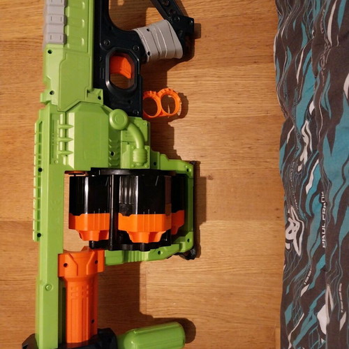 Toy guns used, in very good condition