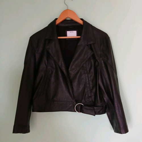 Bershka cropped jacket size M like new, black