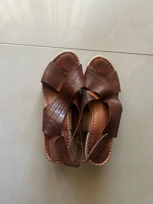 Marila Footwear Brown Platform Sandals Size 38 Like New