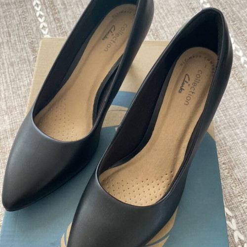 Clarks ultimate comfort women's pumps new, size EU 35.5 black