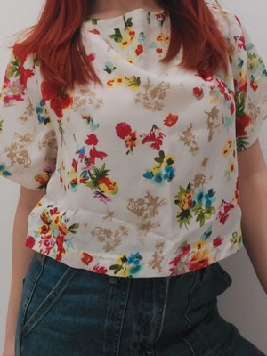 Floral crop top DeFacto like new, blue and red, sizes S/M
