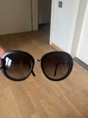 Giorgio Armani sunglasses with gradient lenses like new, black and gray