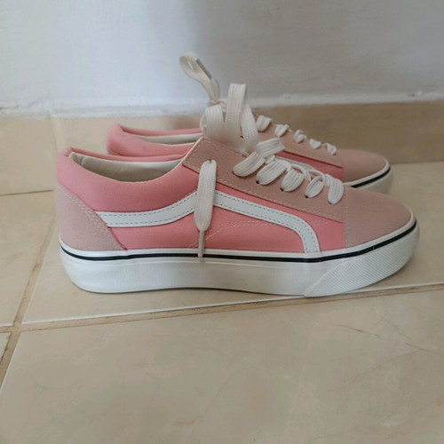 Luigi women's sneakers size 39 pink like new