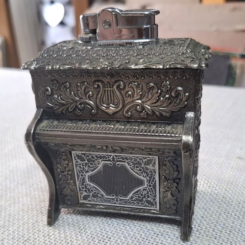 Sankyo vintage music lighter used, metal, 1970s