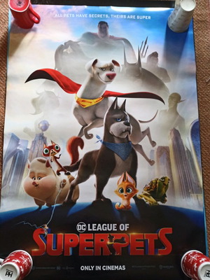 Αφίσα League of Superpets μεταχειρισμένη, διαστάσεις 98×68, δώρο άλλες δύο αφίσες