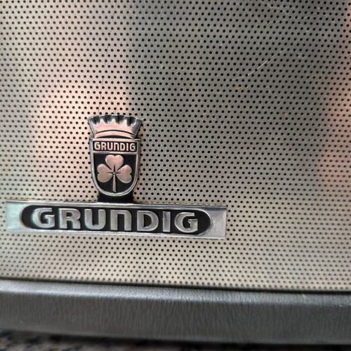 Grundig Satellit 205A 5000 used collectible radio