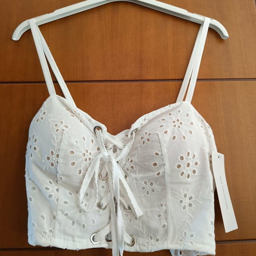 Summer top new white with guipure lace