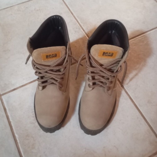 Roadsign hiking ankle boots size 40 beige new