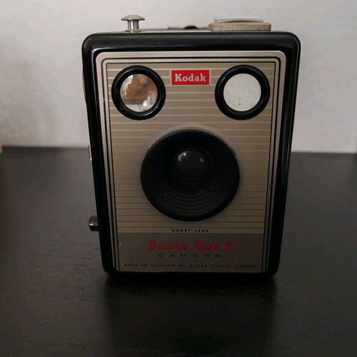 Kodak Brownie Flash II used vintage camera with leather case