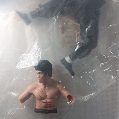 Bruce Lee mini figure sealed capsule toy