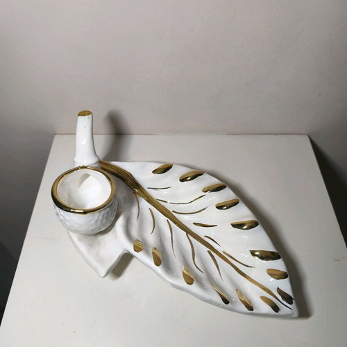 Vintage ceramic decorative leaf with tealight holder and gold details like new