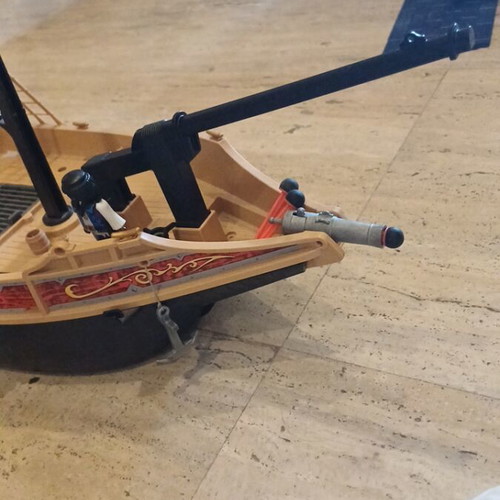 Playmobil Pirate Ship 6678 used with broken mast