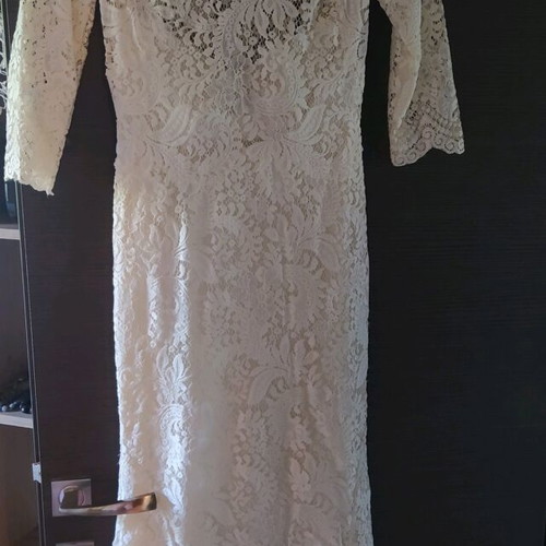 Wedding dress like new, slim fit, lace, mermaid style, size M