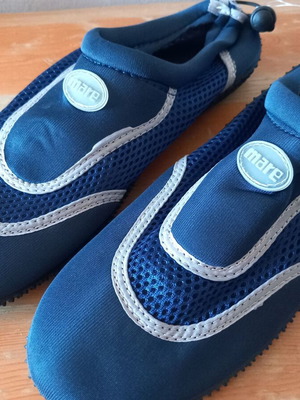 Mares Blue Water Shoes Size 42 New