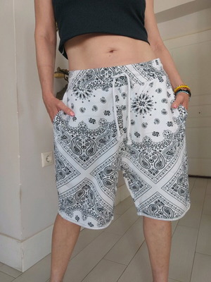 Unisex Capri καινούργιο, μέγεθος XL, ασπρόμαυρο