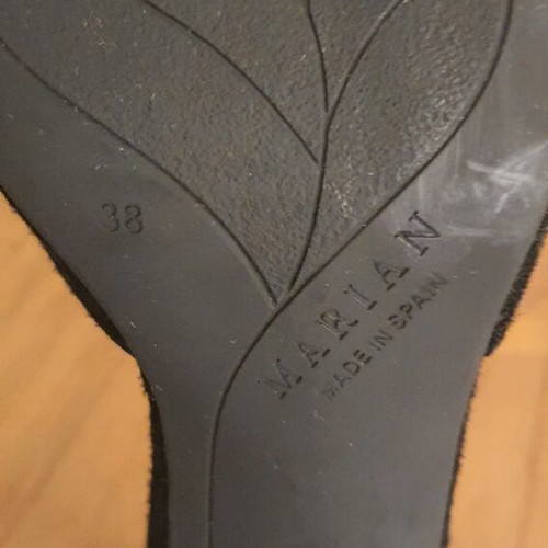 Marian Spanish black leather high heels size 38 new with real feather