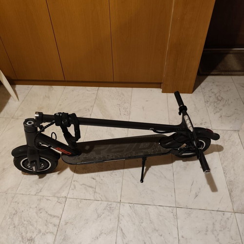 Electric scooter with chain gift