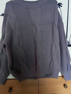 Gray sweater used, size medium, fits comfortably large