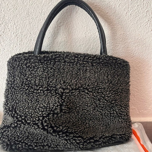 Suzy Smith handbag like new, black and gray