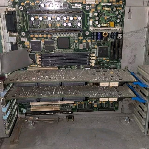 Microway AT full tower used without dual slot2 Xeon motherboard