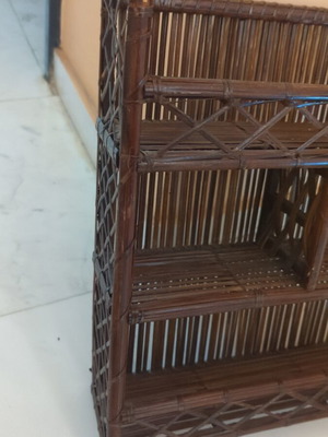Ψάθινη ραφιέρα με 2 υποδοχές για κρέμασμα σαν καινούργιο