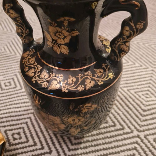 Vase and two ashtrays used, black porcelain with real gold, handmade
