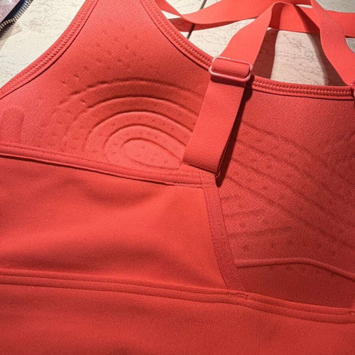 Under Armour Mid Sports Bra Coral Neon Size S like new