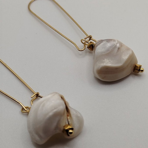 Handmade earrings with coral and stainless steel, new, beige and gold