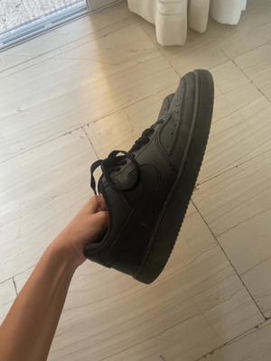 Nike athletic shoes size 41, black