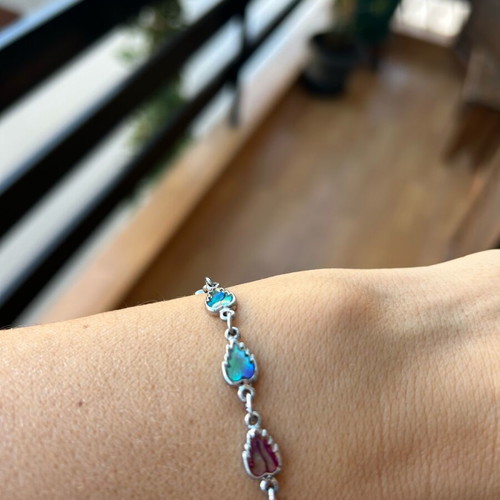 Bracelet with abalone shell inlays like new, silvertone leaf design