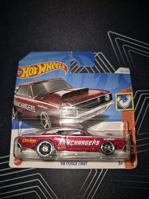 Hot Wheels Dodge '68 used, dark metallic red