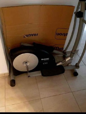 Elliptical fitness machine new with magnetic resistance system