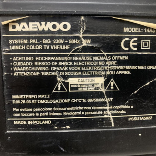 Television 14'' like new with wall mount included