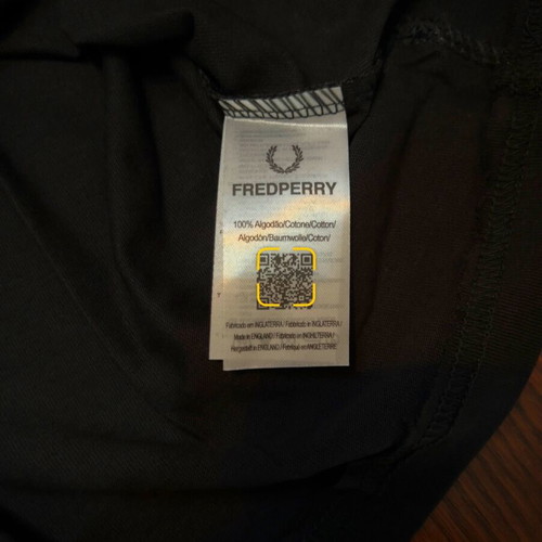 Fred Perry T-shirt new, size S, black and white