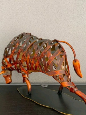 Iron bull like new, 33 cm long